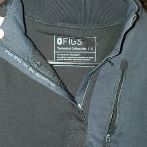 Figs Black Jundah Top